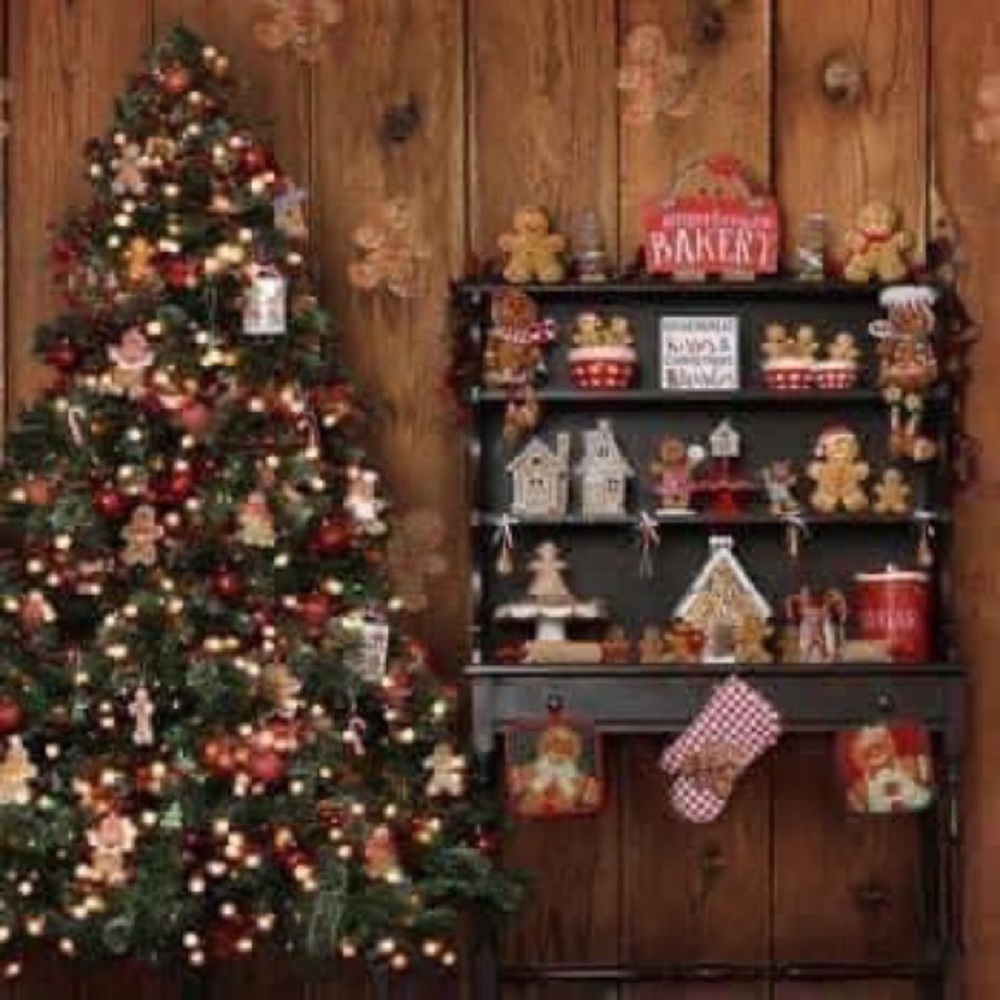 Festive Holiday Tree with Red and Gold Ornaments photography backdrop